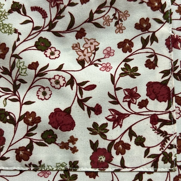 RW&Co floral button up - Picture 5 of 6